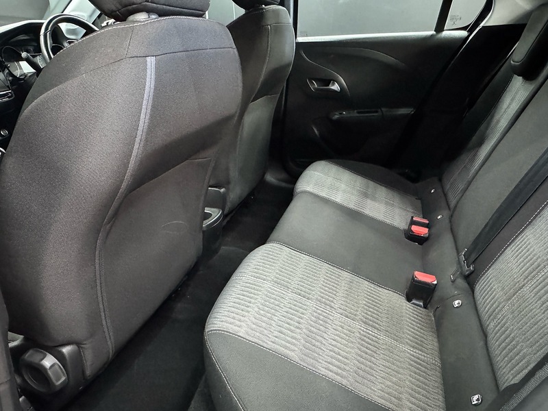 Vauxhall 1.2 SE Hatchback 5dr Petrol Manual Euro 6 (75 ps)