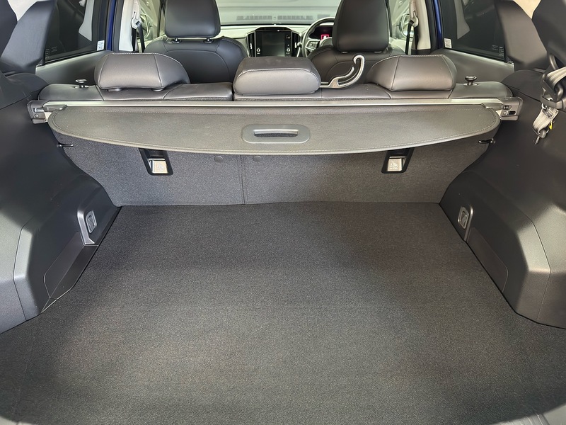 Subaru 2.0 i e-Boxer Touring SUV 5dr Petrol Hybrid Lineartronic 4WD Euro 6 (s/s) (136 ps)