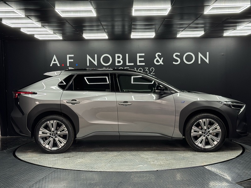 Subaru 71.4kWh Touring SUV 5dr Electric Auto AWD (218 ps)