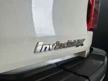 Toyota Hilux D-4D Invincible X 