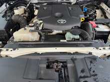 Toyota Hilux D-4D Invincible X 