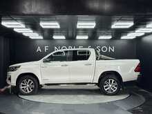 Toyota Hilux D-4D Invincible X 