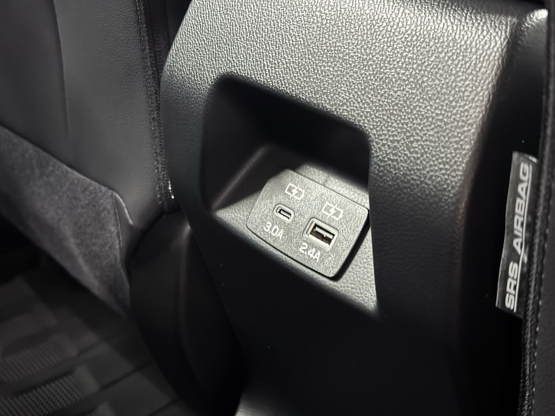 Subaru 2.0 i e-Boxer Touring SUV 5dr Petrol Hybrid Lineartronic 4WD Euro 6 (s/s) (136 ps)
