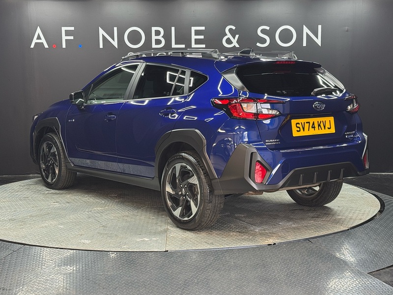 Subaru 2.0 i e-Boxer Touring SUV 5dr Petrol Hybrid Lineartronic 4WD Euro 6 (s/s) (136 ps)