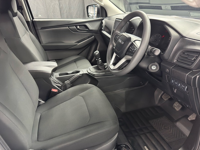 Isuzu 1.9 TD Utility Diff Lock Pickup Double Cab 4dr Diesel Manual 4WD Euro 6 (s/s) (164 ps)