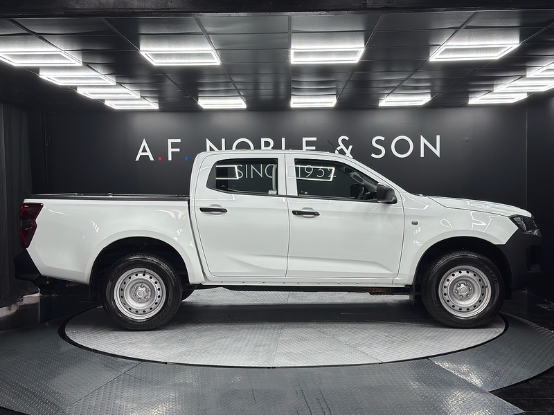 Isuzu 1.9 TD Utility Diff Lock Pickup Double Cab 4dr Diesel Manual 4WD Euro 6 (s/s) (164 ps)