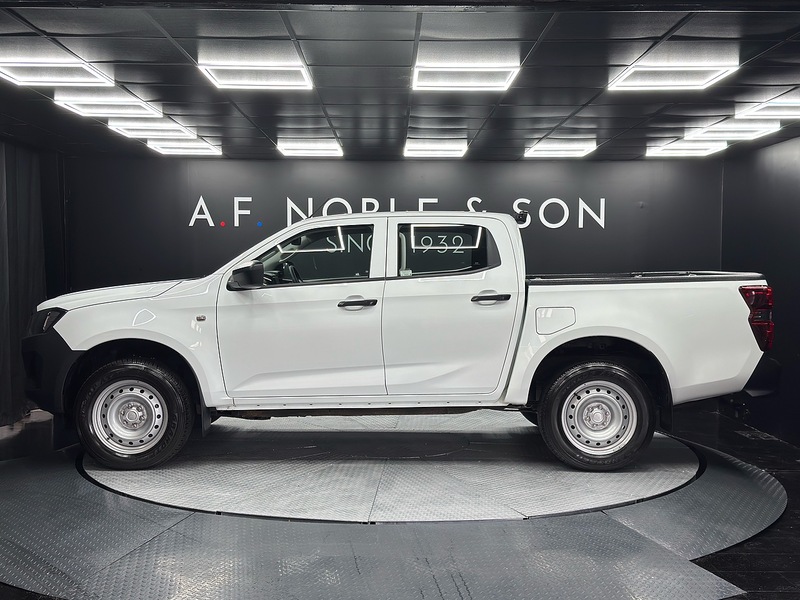 Isuzu 1.9 TD Utility Diff Lock Pickup Double Cab 4dr Diesel Manual 4WD Euro 6 (s/s) (164 ps)