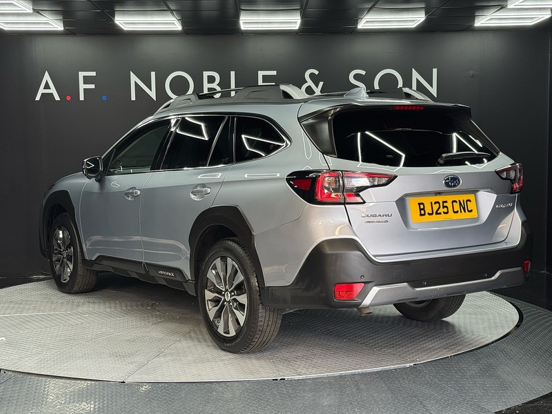 Subaru 2.5i Touring Estate 5dr Petrol Lineartronic 4WD Euro 6 (s/s) (169 ps)