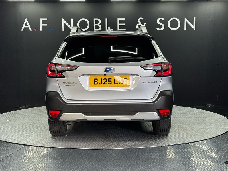 Subaru 2.5i Touring Estate 5dr Petrol Lineartronic 4WD Euro 6 (s/s) (169 ps)
