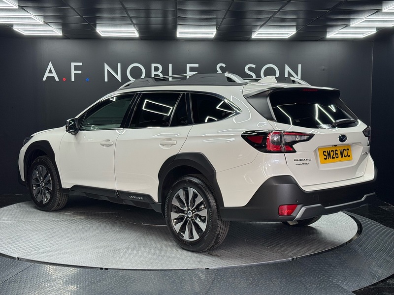 Subaru 2.5i Touring Estate 5dr Petrol Lineartronic 4WD Euro 6 (s/s) (169 ps)