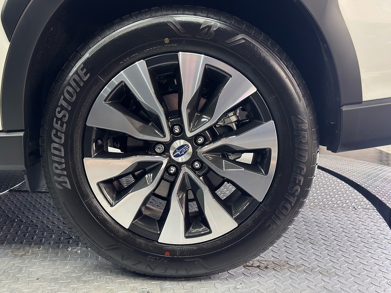 Subaru 2.5i Touring Estate 5dr Petrol Lineartronic 4WD Euro 6 (s/s) (169 ps)