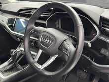 Audi Q3 TFSI CoD Sport 