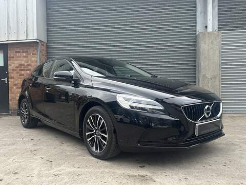 2.0 T2 GPF Momentum Nav Plus Hatchback 5dr Petrol Manual Euro 6 (s/s) (122 ps)