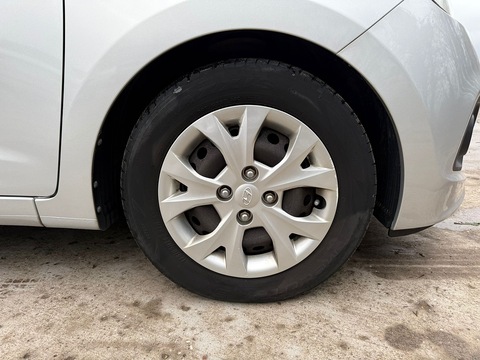 1.2 SE Hatchback 5dr Petrol Manual Euro 5 (87 ps)