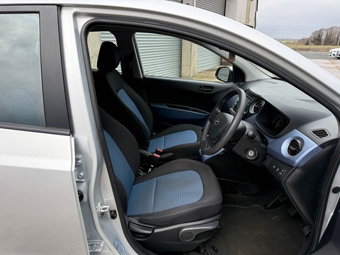 1.2 SE Hatchback 5dr Petrol Manual Euro 5 (87 ps)