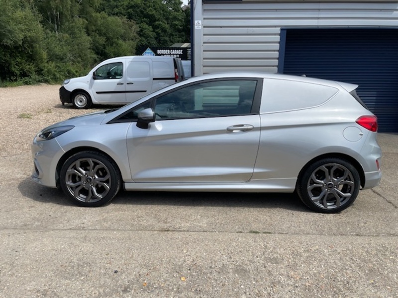 Ford Fiesta Van T EcoBoost MHEV Sport - U577