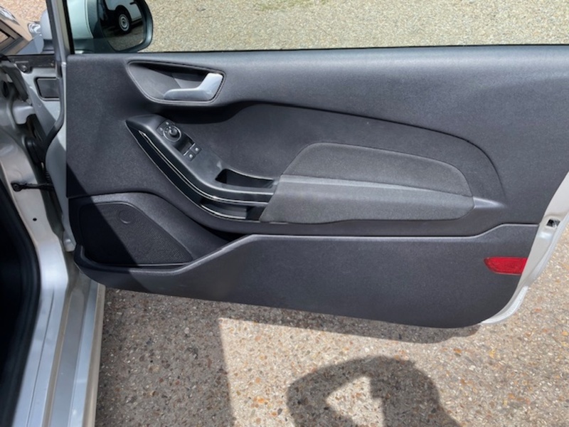 Ford Fiesta Van T EcoBoost MHEV Sport - U577