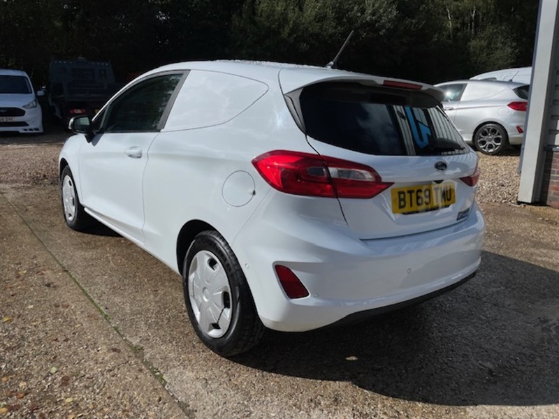 Ford Fiesta Van TDCi - U607