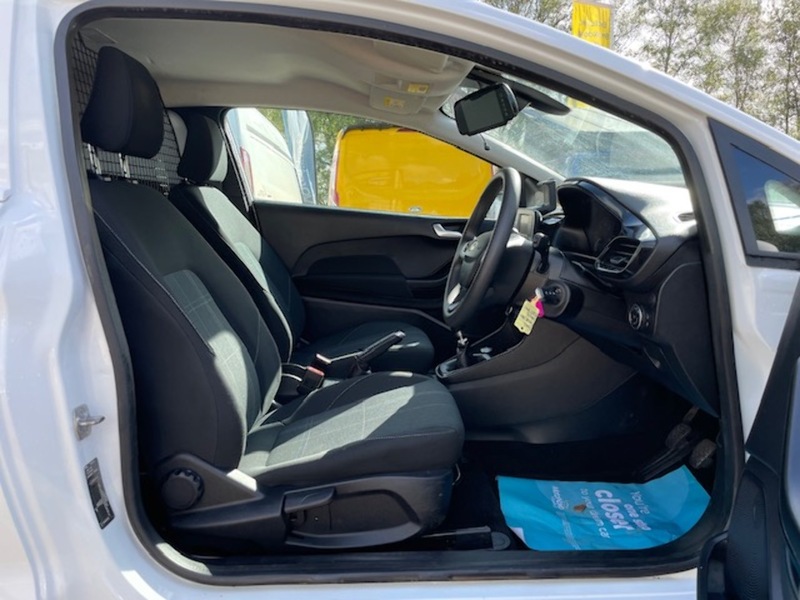 Ford Fiesta Van TDCi - U607
