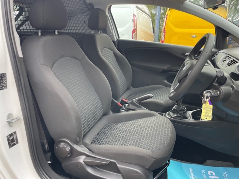 Vauxhall Corsa Van CDTi ecoFLEX - U611