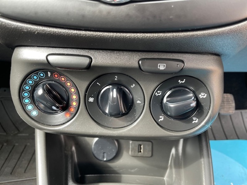 Vauxhall Corsa Van CDTi ecoFLEX - U611