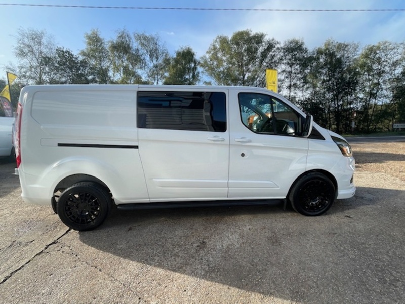 Ford Transit Custom 320 Limited Sport Kit - U621