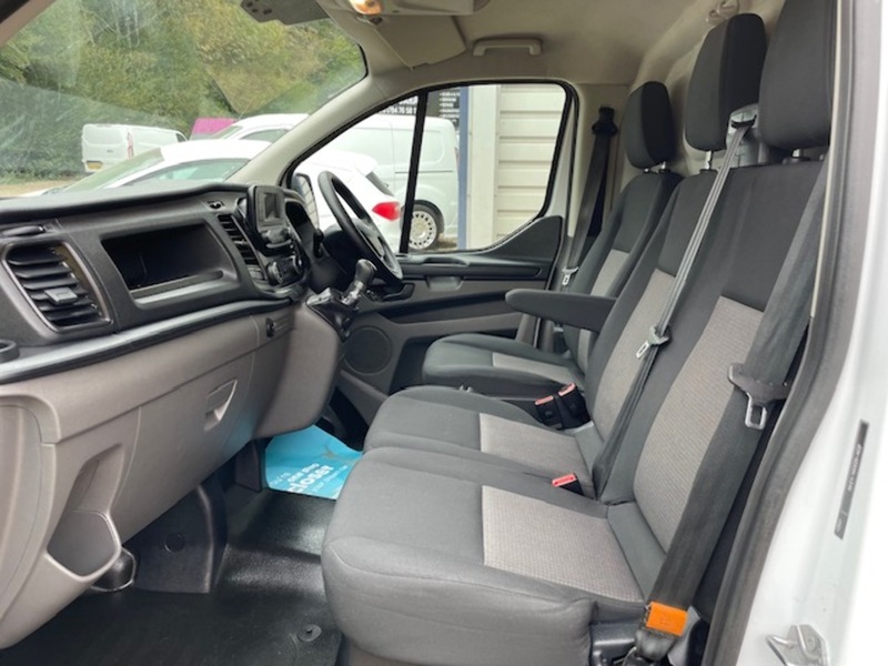 Ford Transit Custom 300 EcoBlue Leader - U622