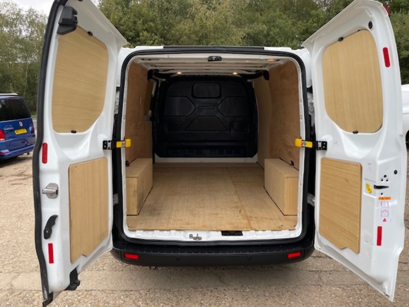 Ford Transit Custom 300 EcoBlue Leader - U622