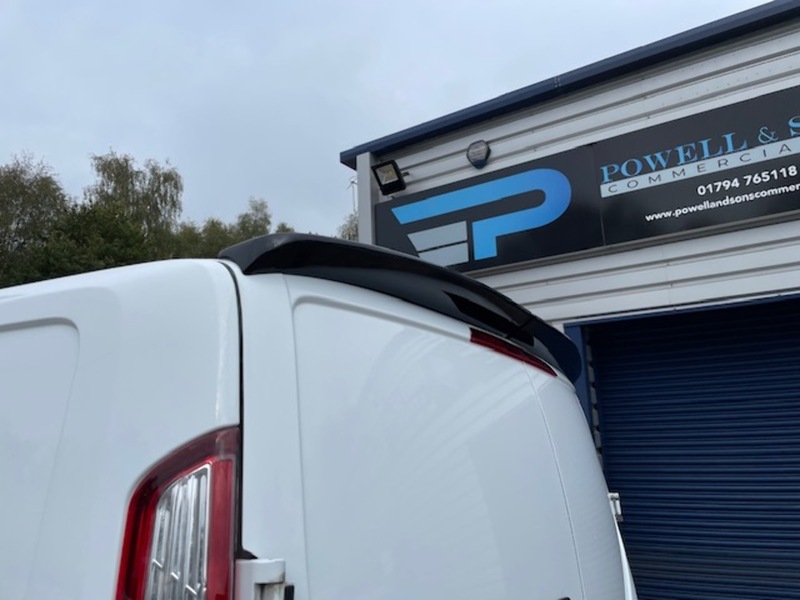 Ford Transit Custom 320 Limited Sport Kit - U626