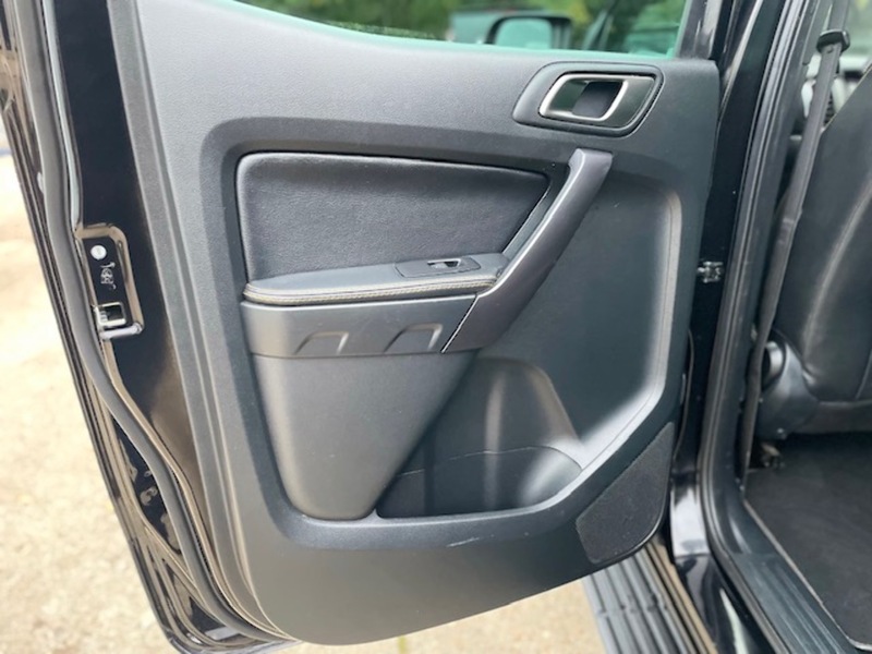 Ford Ranger Wildtrak Wide Arch Black Edition - U633