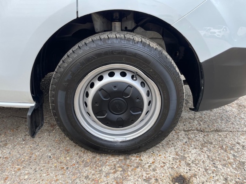 Ford Transit Custom 300 EcoBlue Leader - U635