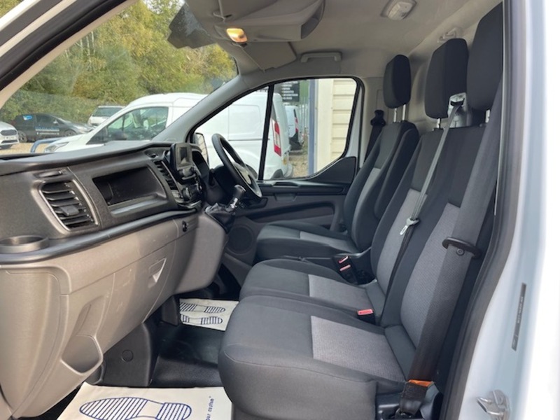 Ford Transit Custom 300 EcoBlue Leader - U635
