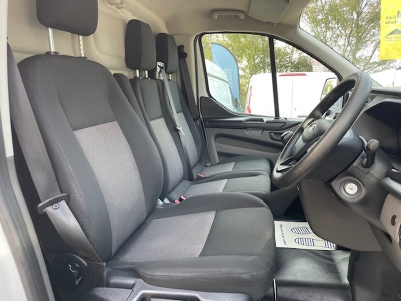 Ford Transit Custom 300 EcoBlue Leader - U635