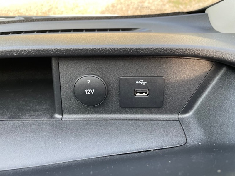 Ford Transit Custom 300 EcoBlue Leader - U635