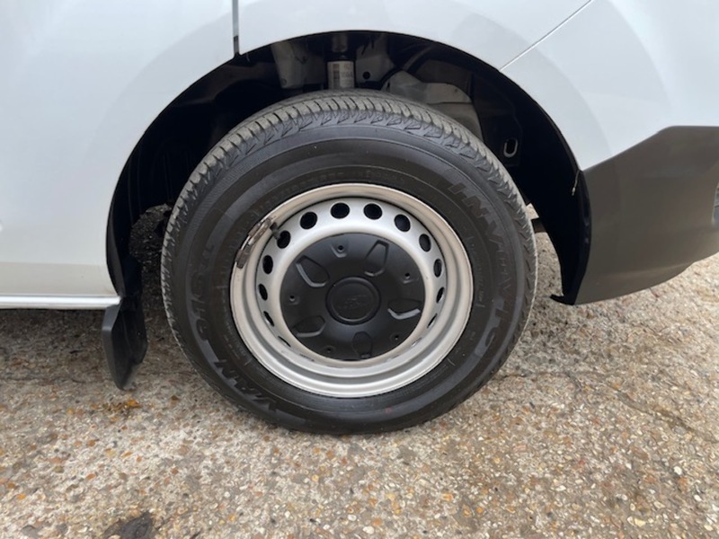 Ford Transit Custom 300 EcoBlue Leader - U636