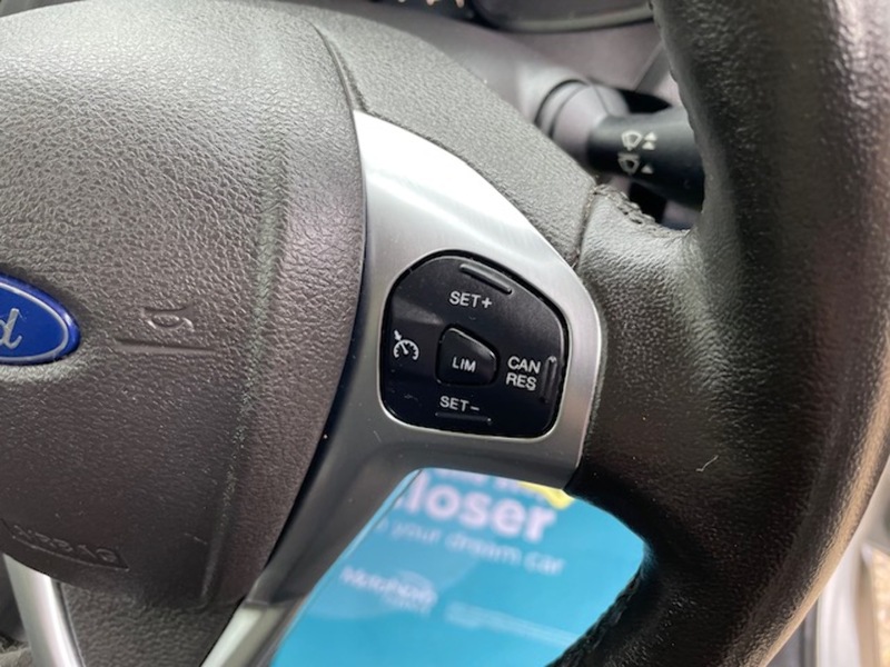 Ford Transit Courier TDCi Limited - U641