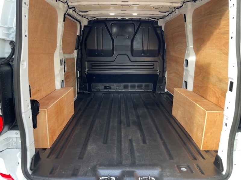 Ford Transit Custom 300 Limited Sport Kit - U642