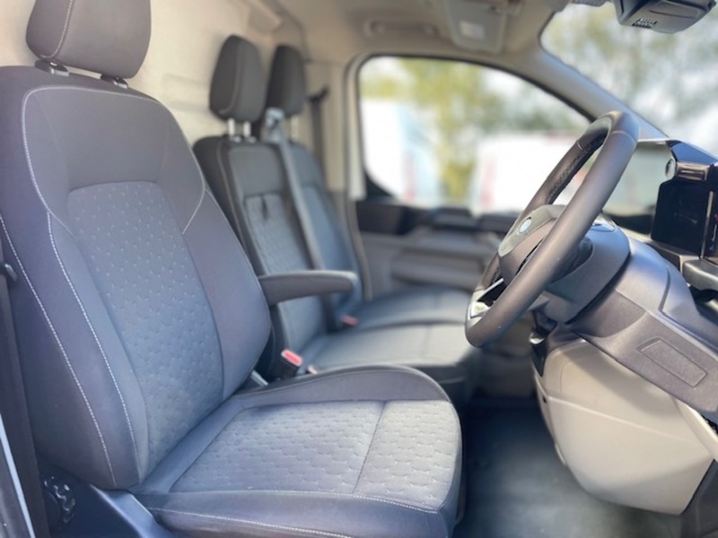 Ford Transit Custom 300 Limited Sport Kit - U642