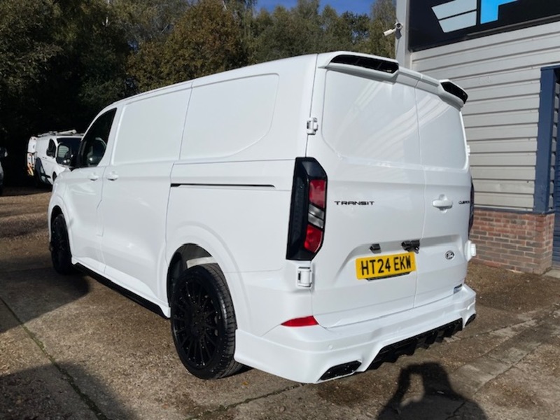 Ford Transit Custom 300 Limited Sport Kit - U642