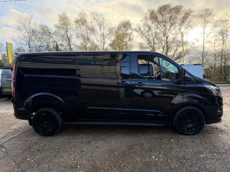 Ford Transit Custom 300 Limited Sport Pack - U647