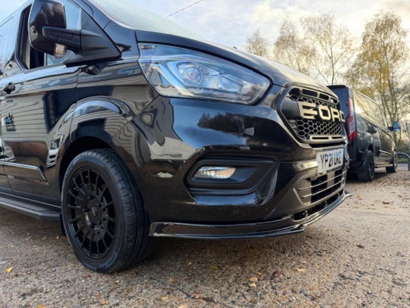 Ford Transit Custom 300 Limited Sport Pack - U647