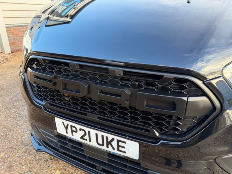 Ford Transit Custom 300 Limited Sport Pack - U647