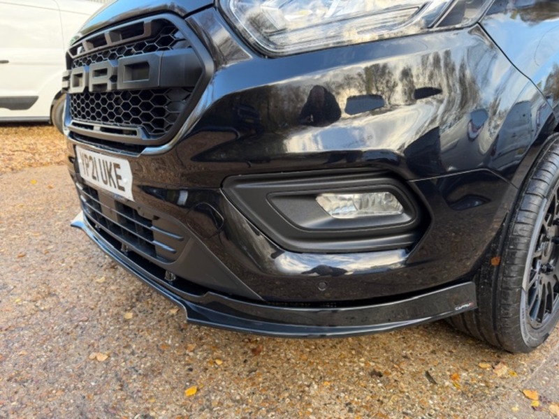 Ford Transit Custom 300 Limited Sport Pack - U647