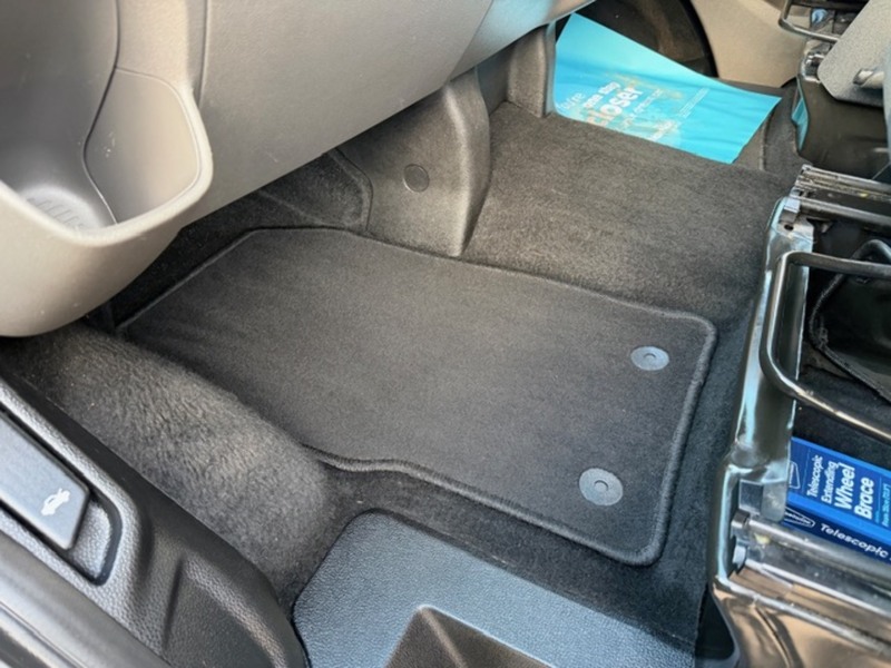 Ford Transit Custom 300 Limited Sport Pack - U647