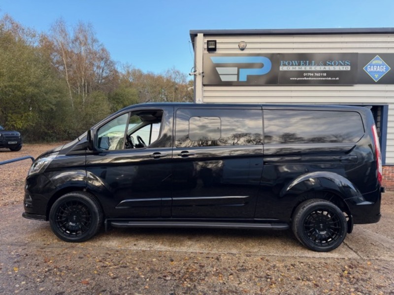 Ford Transit Custom 300 Limited Sport Pack - U647