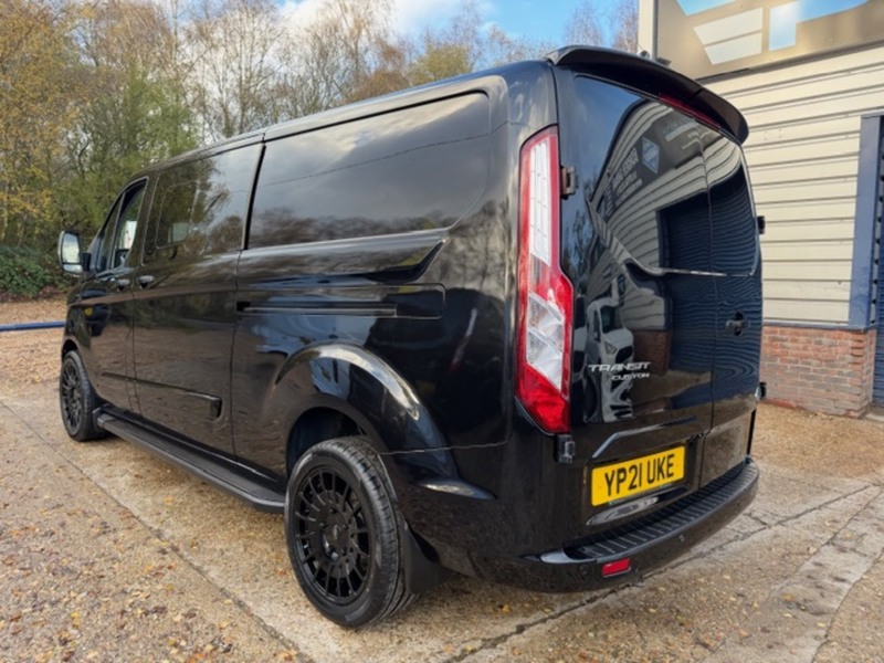 Ford Transit Custom 300 Limited Sport Pack - U647