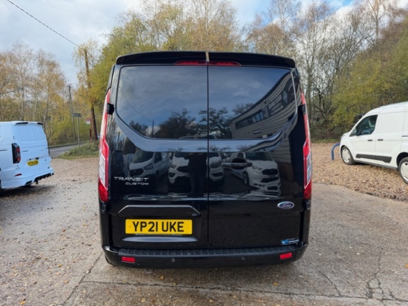 Ford Transit Custom 300 Limited Sport Pack - U647