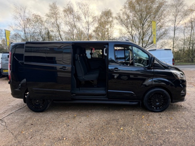 Ford Transit Custom 300 Limited Sport Pack - U647