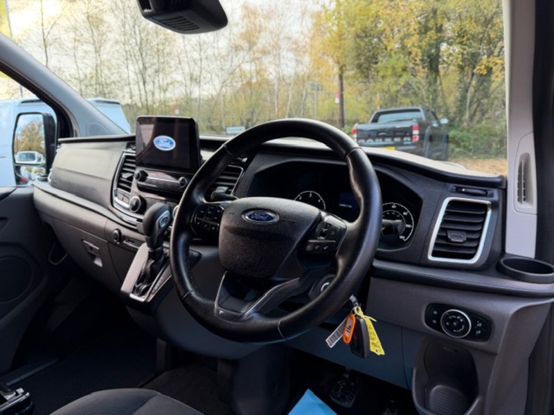 Ford Transit Custom 300 Limited Sport Pack - U647