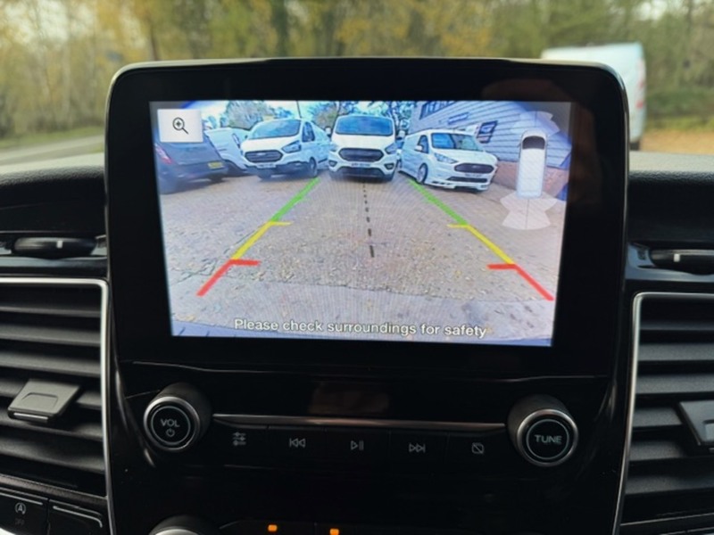 Ford Transit Custom 300 Limited Sport Pack - U647